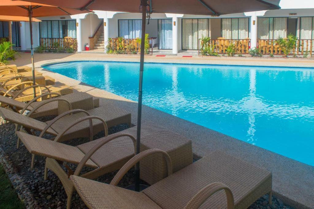 Alona Vida Beach Hill Resort Panglao Eksteriør billede